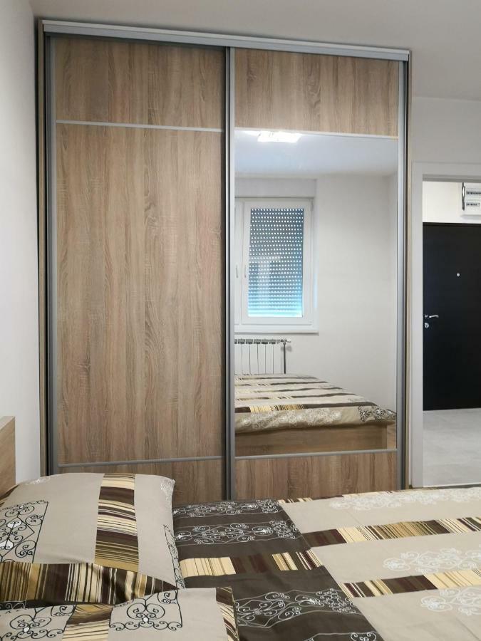 Apartman Gaga Lukavica エクステリア 写真