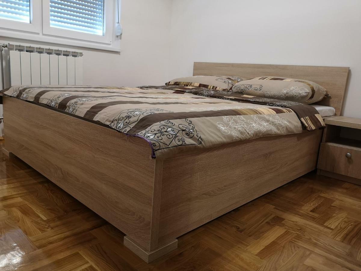 Apartman Gaga Lukavica エクステリア 写真
