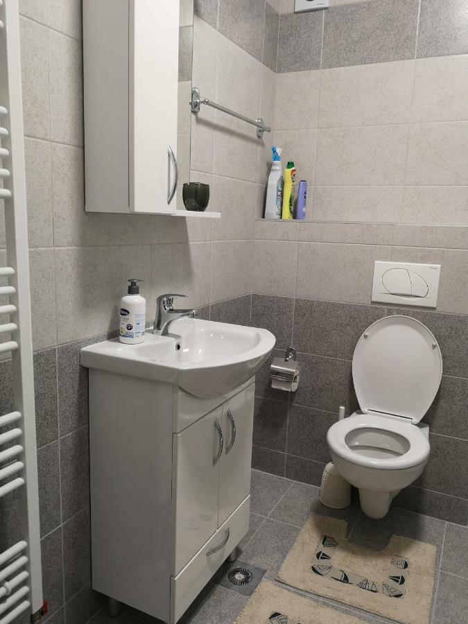 Apartman Gaga Lukavica エクステリア 写真