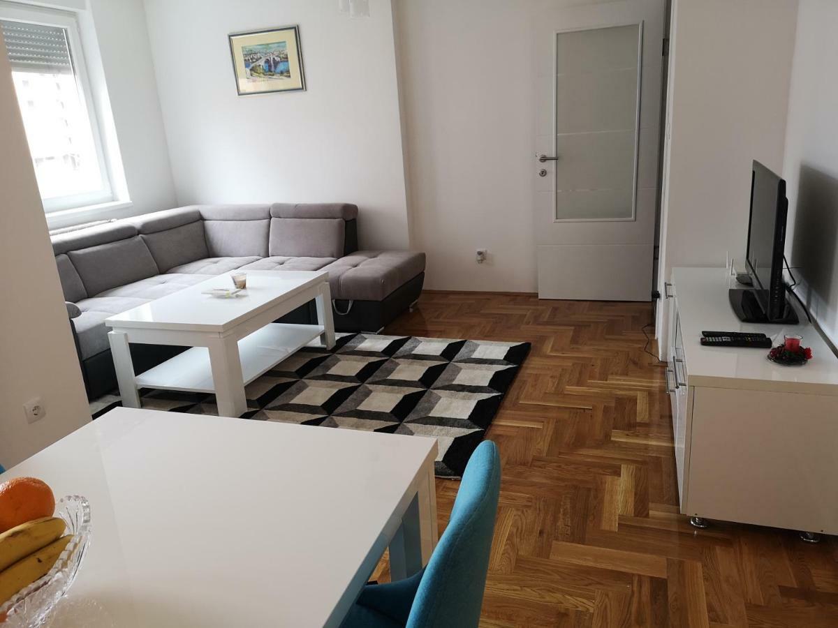 Apartman Gaga Lukavica エクステリア 写真