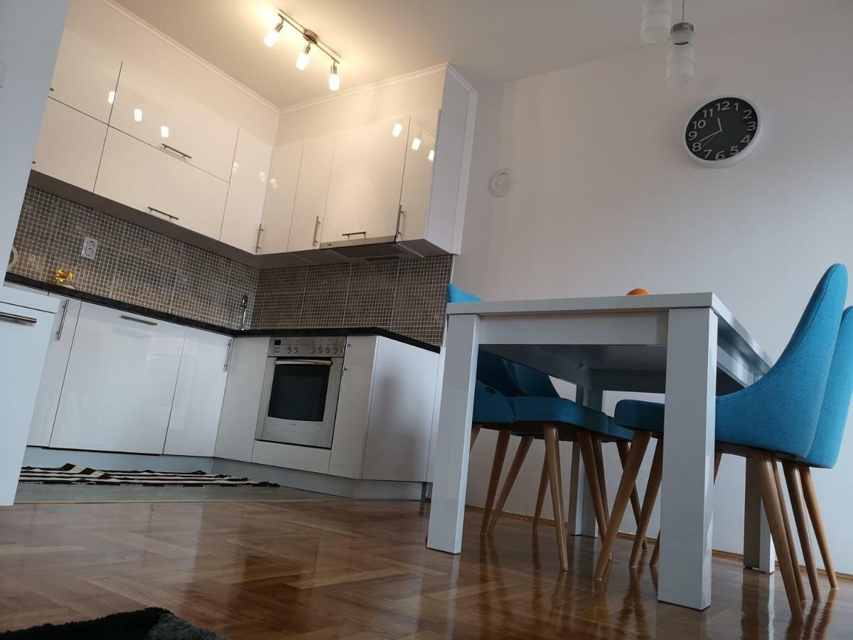 Apartman Gaga Lukavica エクステリア 写真